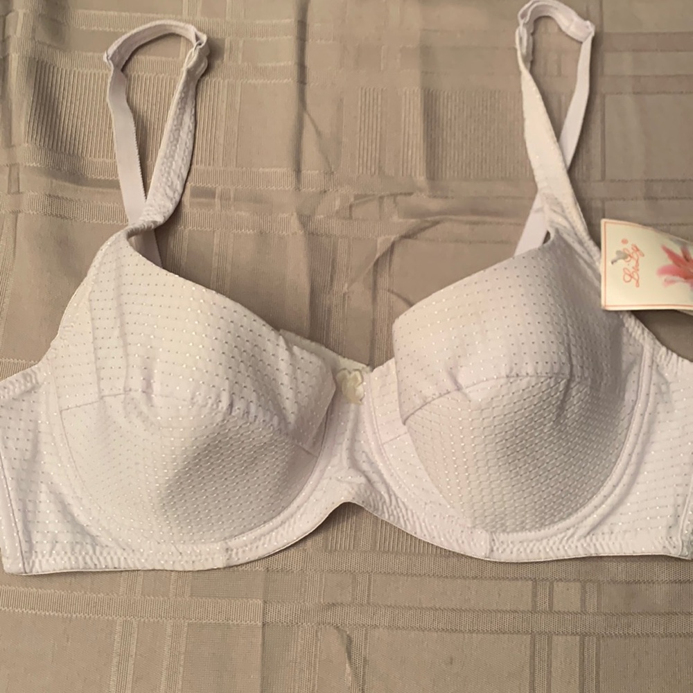 Women’s White Bra